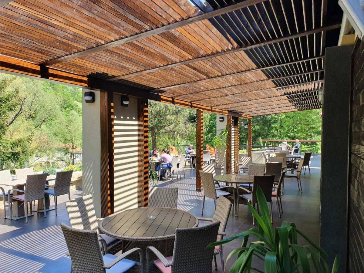 Restoran Sa Prenocistem Gornjak Krepoljin Zewnętrze zdjęcie