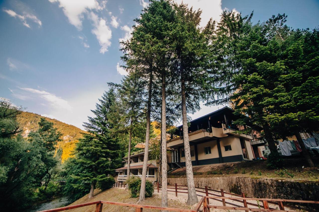 Restoran Sa Prenocistem Gornjak Krepoljin Zewnętrze zdjęcie